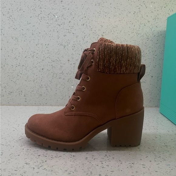 Tan Ankle Boots with Knit Cuff - Picture 6 of 6